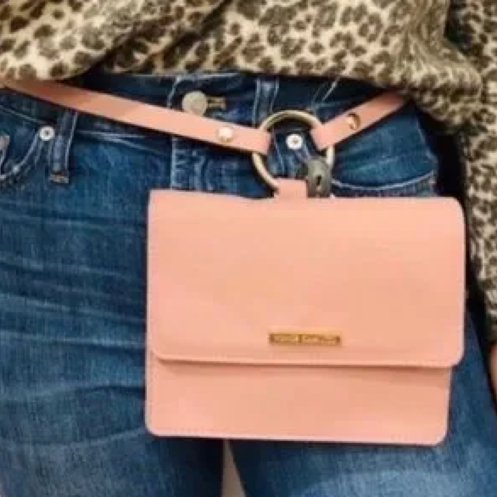 EUC Vince Camuto Dusty Rose Pink Waist Fanny Belt Bag Mini Purse